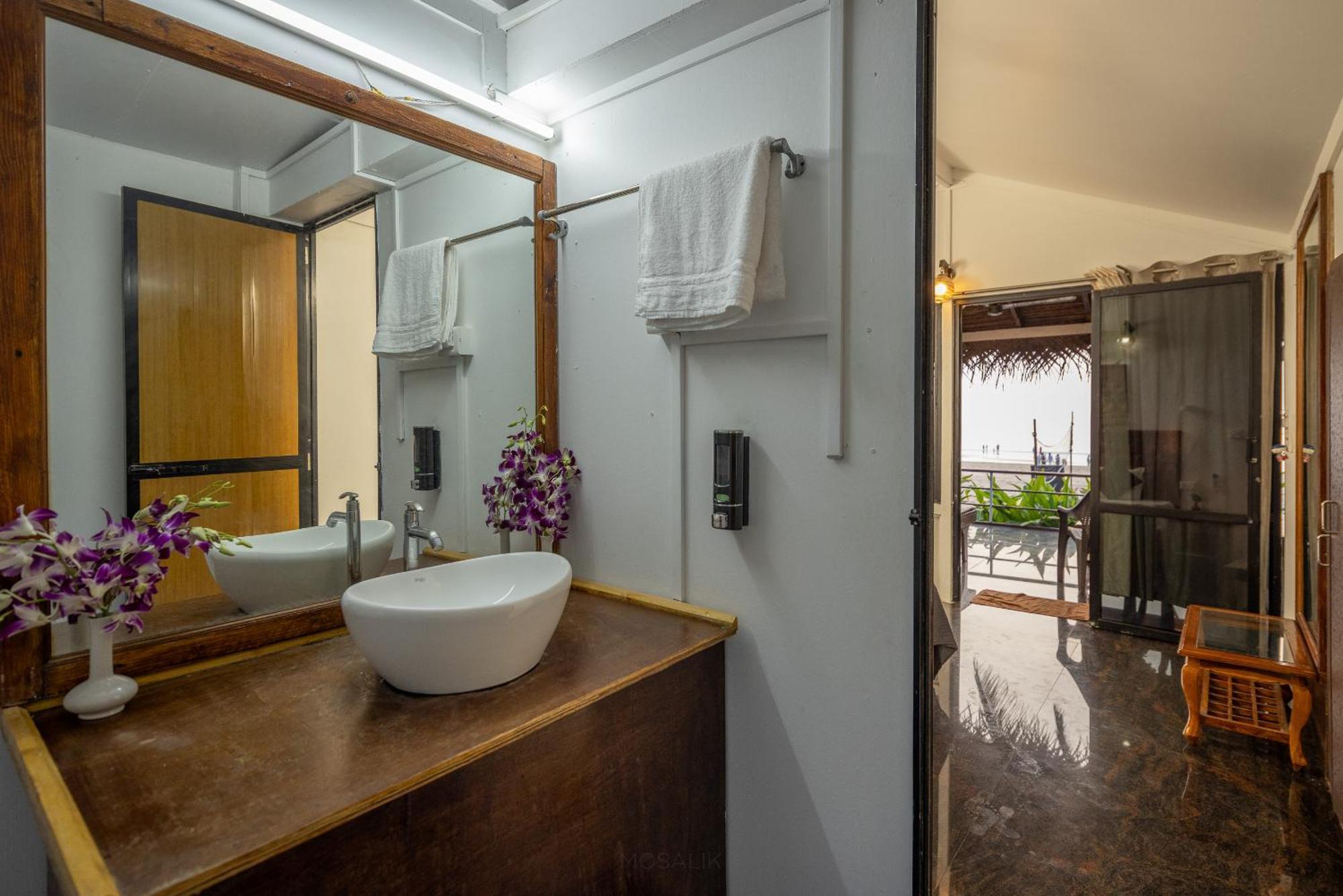 Forget Me Not Resort Agonda Exteriör bild